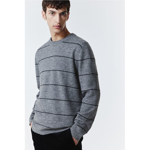 H & M - Sweter w drobny splot Regular Fit - Szary ze sklepu H&M w kategorii Swetry męskie - zdjęcie 171715966