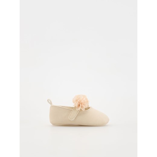 Buciki niemowlęce Reserved 