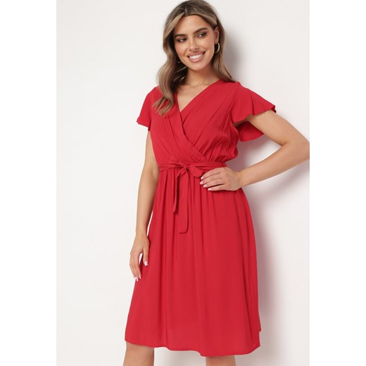 Czerwona Sukienka z Wiskozy i Wiązanym Paskiem Gariela ze sklepu Born2be Odzież w kategorii Sukienki - zdjęcie 171960009