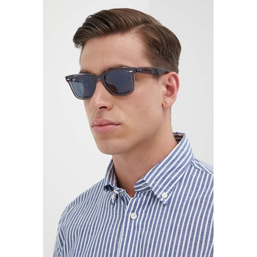 Ray-Ban okulary przeciwsłoneczne WAYFARER kolor szary 0RB2140 ze sklepu PRM w kategorii Okulary przeciwsłoneczne męskie - zdjęcie 171962126