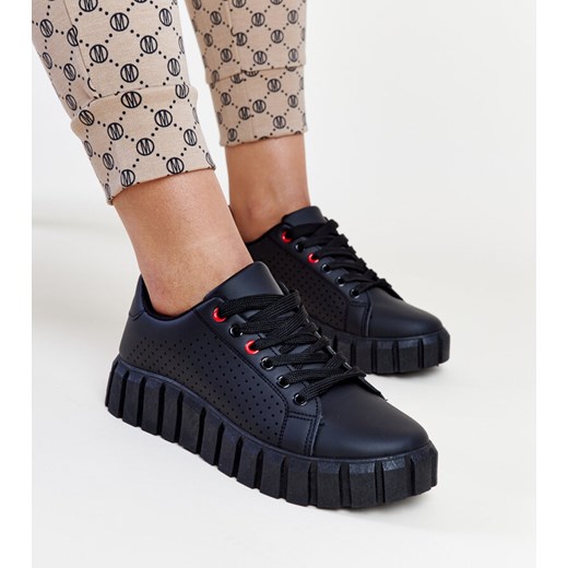 Czarne sneakersy na masywnej podeszwie Nesibe ze sklepu gemre w kategorii Trampki damskie - zdjęcie 171977515