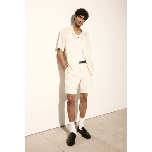 H & M - Szorty z domieszką lnu Relaxed Fit - Biały ze sklepu H&M w kategorii Spodenki męskie - zdjęcie 171983239