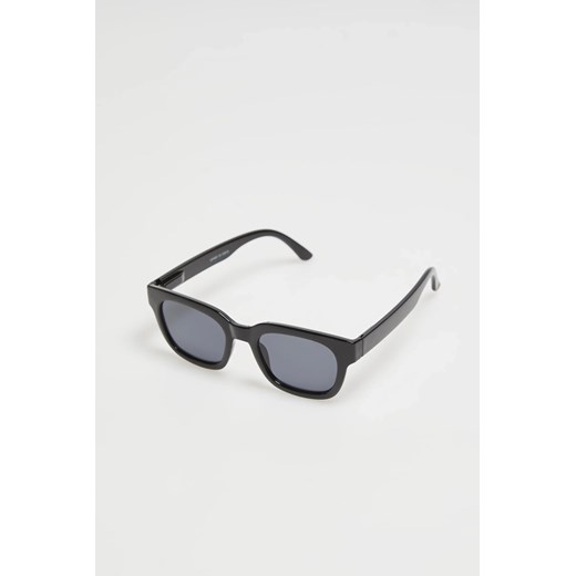 Wąskie okulary czarne ze sklepu Moodo.pl w kategorii Okulary przeciwsłoneczne męskie - zdjęcie 171999796
