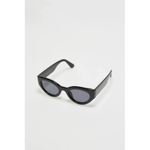 Okulary z grubymi oprawkami czarne ze sklepu Moodo.pl w kategorii Okulary przeciwsłoneczne damskie - zdjęcie 172000748