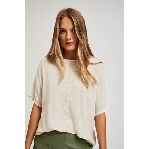 Sweter oversize z metaliczną nitką perłowy ze sklepu Moodo.pl w kategorii Swetry damskie - zdjęcie 172001229