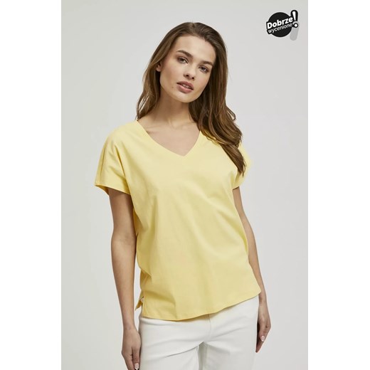 Bluzka z dekoltem w serek i krótkimi rękawami żółta ze sklepu Moodo.pl w kategorii Bluzki damskie - zdjęcie 172001435