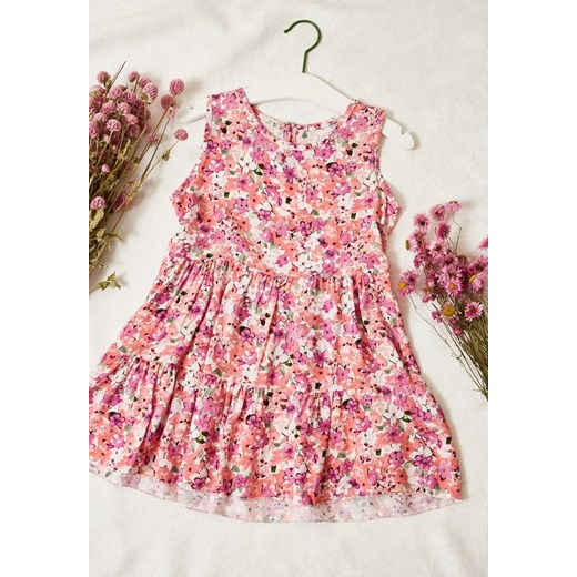 Biało-Różowa Sukienka Hekusa ze sklepu Born2be Odzież w kategorii Sukienki dziewczęce - zdjęcie 172030785