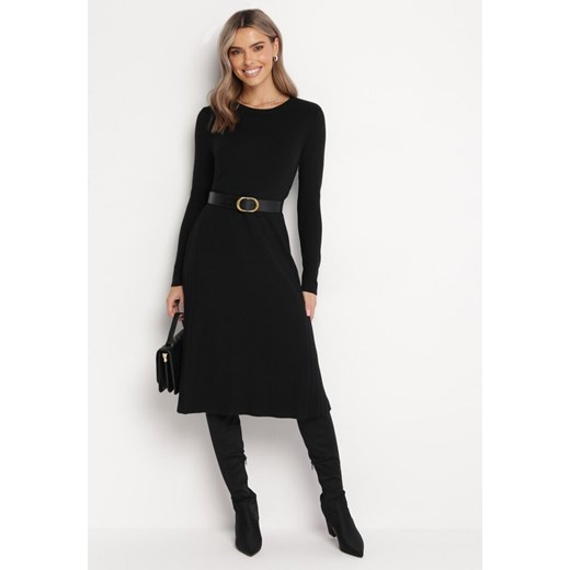 Czarna Sweterkowa Sukienka Trapezowa Covenkia ze sklepu Born2be Odzież w kategorii Sukienki - zdjęcie 172032675