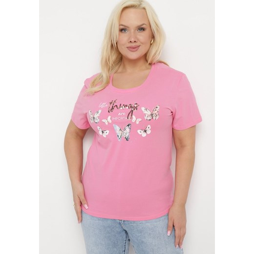 Różowy Bawełniany T-shirt Koszulka z Krótkim Rękawem z Nadrukiem i Cyrkoniami Qumara ze sklepu Born2be Odzież w kategorii Bluzki damskie - zdjęcie 172055856