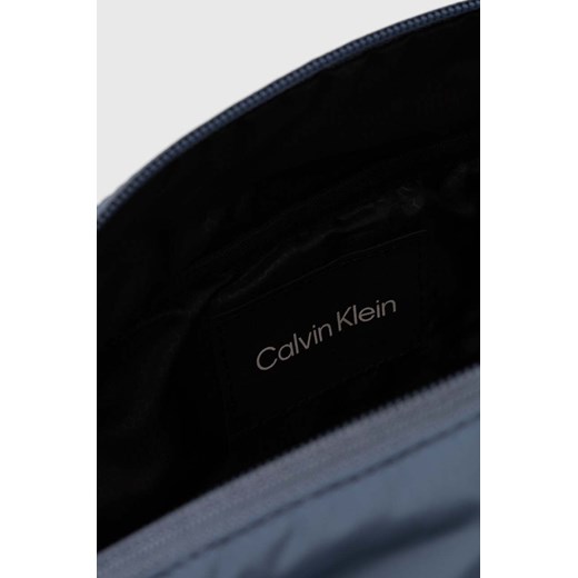 Niebieska nerka Calvin Klein 