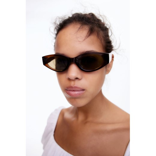 H & M - Owalne okulary przeciwsłoneczne - Beżowy ze sklepu H&M w kategorii Okulary przeciwsłoneczne damskie - zdjęcie 172056925