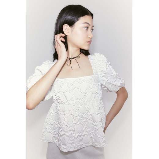 H & M - Bluzka z wiązaniem i bufiastym rękawem - Biały ze sklepu H&M w kategorii Bluzki damskie - zdjęcie 172056987