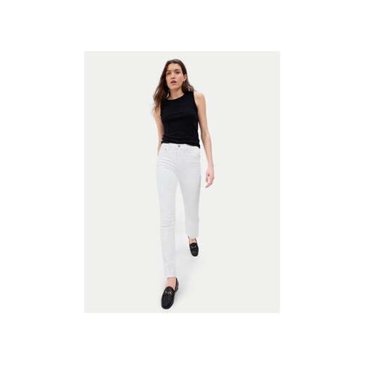 Gap Jeansy 570955-00 Biały Slim Fit ze sklepu MODIVO w kategorii Jeansy damskie - zdjęcie 172061667