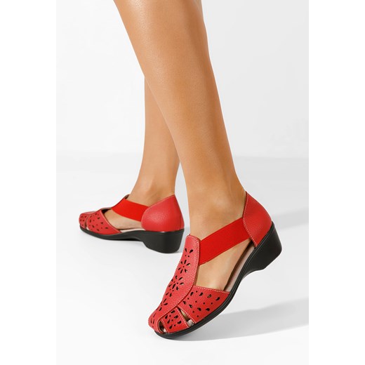 Zapatos sandały damskie czerwone z klamrą płaskie 