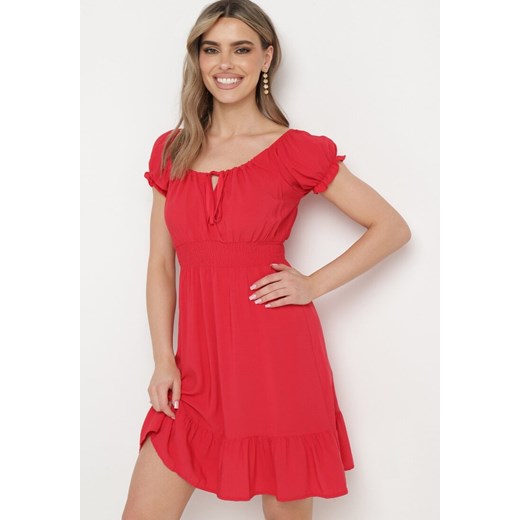 Czerwona Wiskozowa Sukienka z Gumkami w Pasie Ściągana przy Dekolcie z Falbanką Tiimamla ze sklepu Born2be Odzież w kategorii Sukienki - zdjęcie 172091007