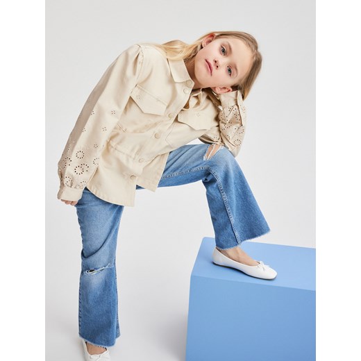 Reserved - Bawełniana kurtka z haftem - kremowy ze sklepu Reserved w kategorii Kurtki dziewczęce - zdjęcie 172094018