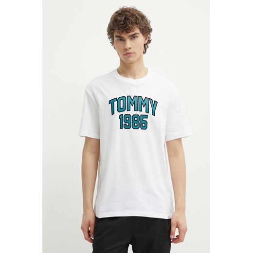 Tommy Jeans t-shirt bawełniany męski kolor biały z nadrukiem DM0DM18559 ze sklepu ANSWEAR.com w kategorii T-shirty męskie - zdjęcie 172106458