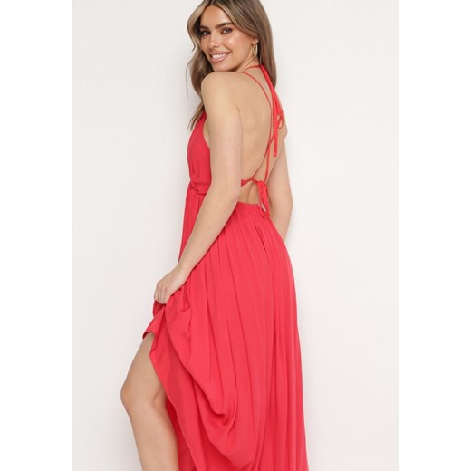 Czerwona Sukienka Wiskozowa Rozkloszowana z Wiązaniem na Szyi Frines ze sklepu Born2be Odzież w kategorii Sukienki - zdjęcie 172114939