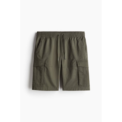 H & M - Szorty cargo z diagonalu Regular Fit - Zielony ze sklepu H&M w kategorii Spodenki męskie - zdjęcie 172120226