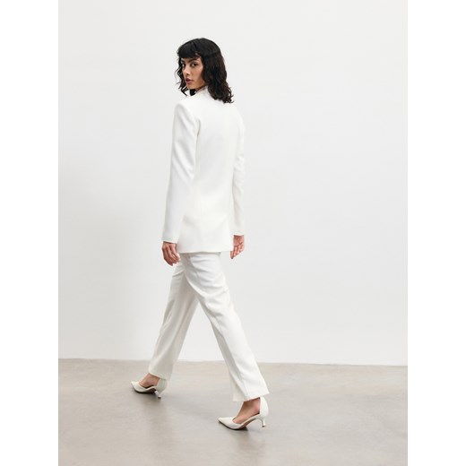 Reserved - Spodnie cygaretki w kant - biały Reserved L Reserved