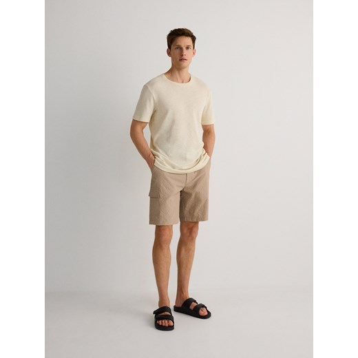 Reserved - Szorty regular fit - beżowy Reserved S Reserved