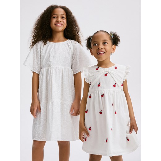 Reserved - Sukienka z krótkim rękawem - złamana biel ze sklepu Reserved w kategorii Sukienki dziewczęce - zdjęcie 172140908