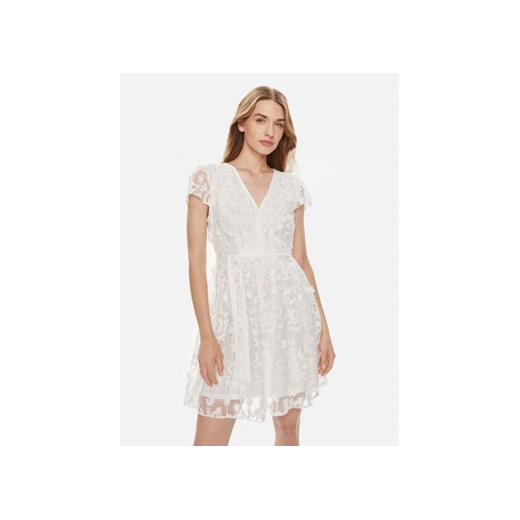 Vila Sukienka koktajlowa Edda 14093019 Biały Regular Fit ze sklepu MODIVO w kategorii Sukienki - zdjęcie 172159215