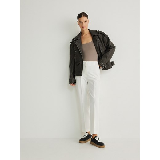 Reserved - Cygaretki z wiskozą - biały ze sklepu Reserved w kategorii Spodnie damskie - zdjęcie 172176306