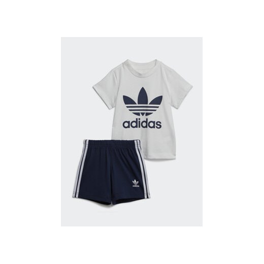 adidas Komplet t-shirt i szorty sportowe Trefoil Shorts Tee Set IB8638 Niebieski Regular Fit ze sklepu MODIVO w kategorii Komplety dziewczęce - zdjęcie 172178075