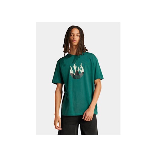 adidas T-Shirt Flames Logo IS0177 Zielony Loose Fit ze sklepu MODIVO w kategorii T-shirty męskie - zdjęcie 172178366