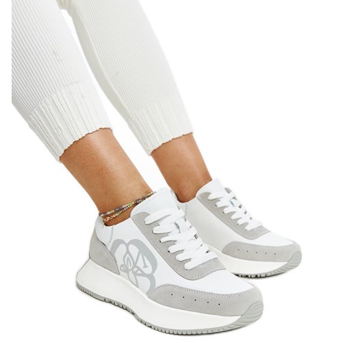 Biało-szare skórzane sneakersy Salimah białe ze sklepu ButyModne.pl w kategorii Buty sportowe damskie - zdjęcie 172183658