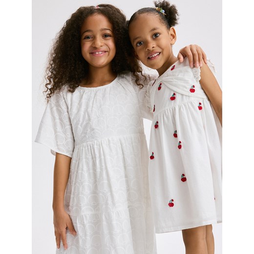 Reserved - Luźna sukienka z haftem - złamana biel ze sklepu Reserved w kategorii Sukienki niemowlęce - zdjęcie 172190255