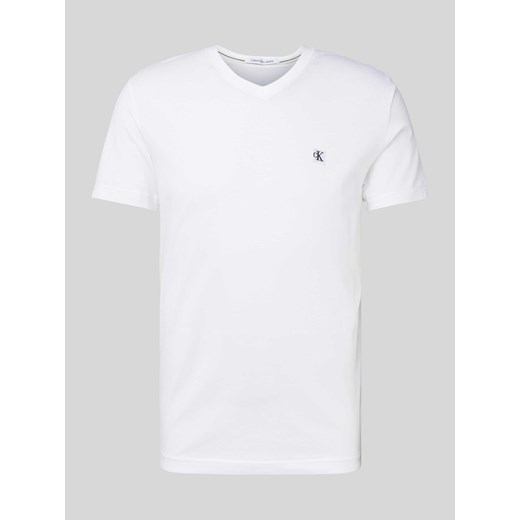 T-shirt z dekoltem w serek model ‘CK EMBRO’ ze sklepu Peek&Cloppenburg  w kategorii T-shirty męskie - zdjęcie 172195396