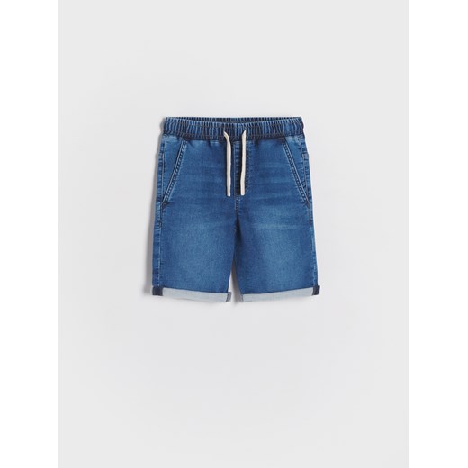 Reserved - Jeansowe szorty jogger - niebieski ze sklepu Reserved w kategorii Spodenki chłopięce - zdjęcie 172197187