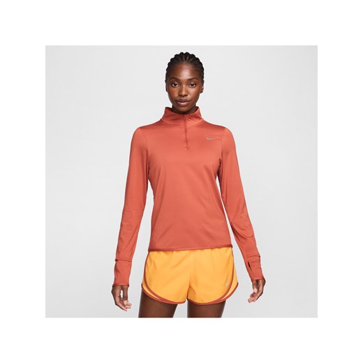 Damska koszulka do biegania z zamkiem 1/4 i ochroną przed promieniowaniem UV Nike Swift - Pomarańczowy ze sklepu Nike poland w kategorii Bluzki damskie - zdjęcie 172249889