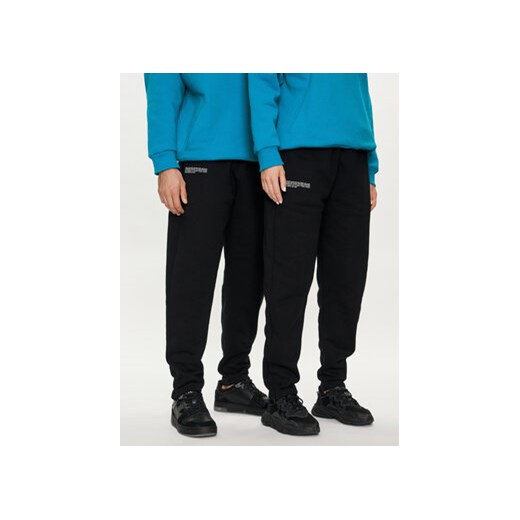 Pangaia Spodnie dresowe Archive Recycled Cotton Czarny Regular Fit ze sklepu MODIVO w kategorii Spodnie męskie - zdjęcie 172254368