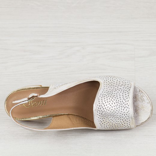 Sandały damskie Deoni srebrne skórzane eleganckie z klamrą 