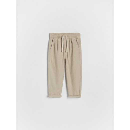 Reserved - Spodnie chino z lnem - złamana biel ze sklepu Reserved w kategorii Spodnie i półśpiochy - zdjęcie 172270269
