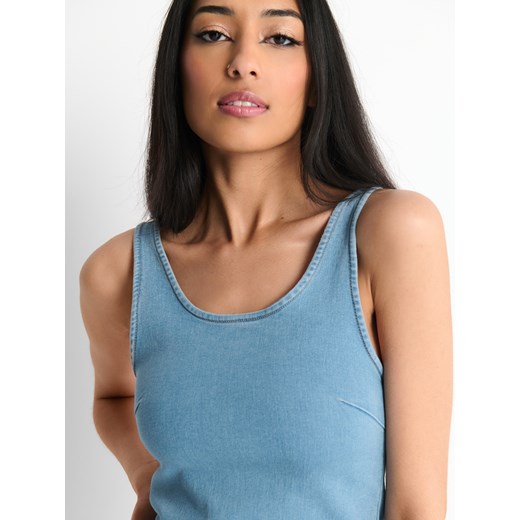 Sukienka Sinsay elegancka dopasowana bawełniana z okrągłym dekoltem bez rękawów 