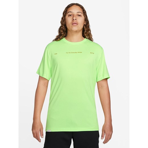 Nike Koszulka sportowa w kolorze zielonym ze sklepu Limango Polska w kategorii T-shirty męskie - zdjęcie 172281357