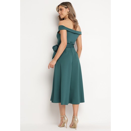 Zielona Elegancka Sukienka o Fasonie Hiszpanki z Materiałowym Paskiem Xaelia S okazyjna cena Born2be Odzież