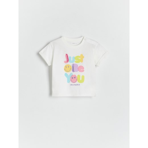 Reserved - T-shirt z aplikacją SmileyWorld® - złamana biel ze sklepu Reserved w kategorii Bluzki dziewczęce - zdjęcie 172300766