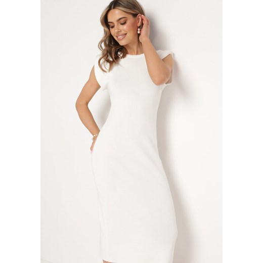 Biała Sukienka Bodycon z Prążkowanej Dzianiny z Rozcięciem Roleria ze sklepu Born2be Odzież w kategorii Sukienki - zdjęcie 172301846