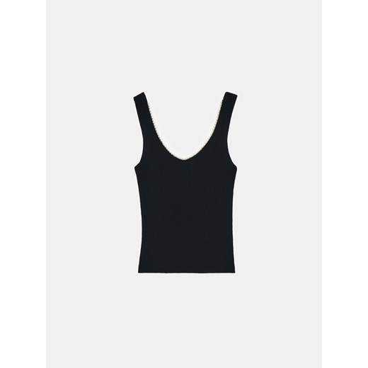 Mohito - Dopasowany czarny top - czarny ze sklepu Mohito w kategorii Bluzki damskie - zdjęcie 172302866