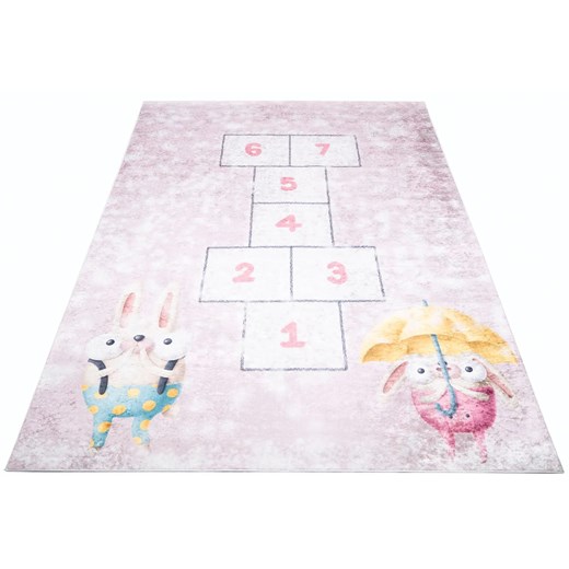 Jasnoróżowy dywan dla dzieci z grą w klasy i króliczkami - Lopa 3X Profeos One Size Edinos.pl