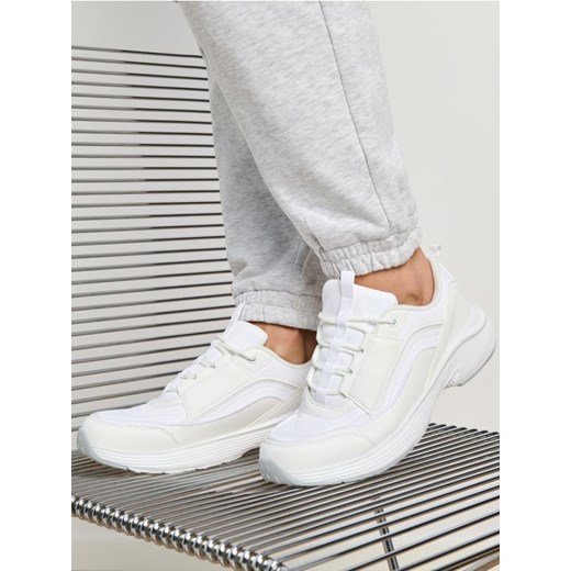 Sinsay - Sneakersy - biały ze sklepu Sinsay w kategorii Buty sportowe damskie - zdjęcie 172328219
