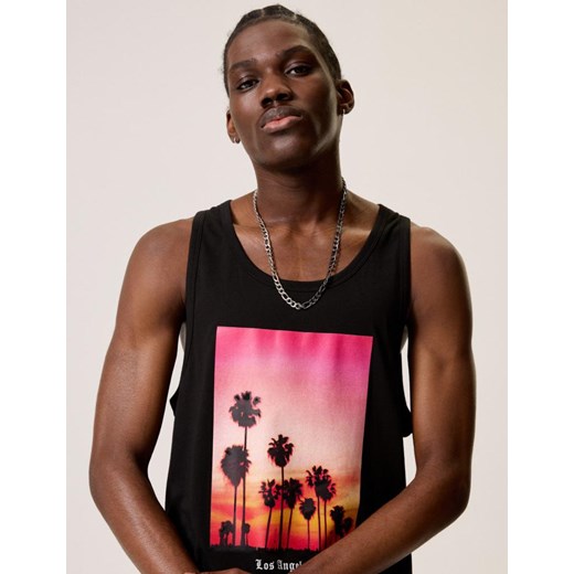 Koszulka RIZZ LA B Czarny S ze sklepu Diverse w kategorii T-shirty męskie - zdjęcie 172332326