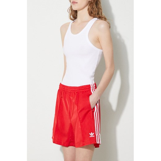 adidas Originals szorty damskie kolor czerwony z aplikacją high waist  IP2957 XS PRM