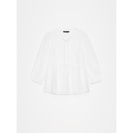 Mohito - Bawełniana bluzka - biały ze sklepu Mohito w kategorii Bluzki damskie - zdjęcie 172355769