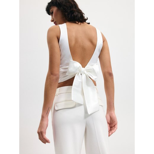 Reserved - Bluzka z wiązaniem - biały ze sklepu Reserved w kategorii Bluzki damskie - zdjęcie 172357516